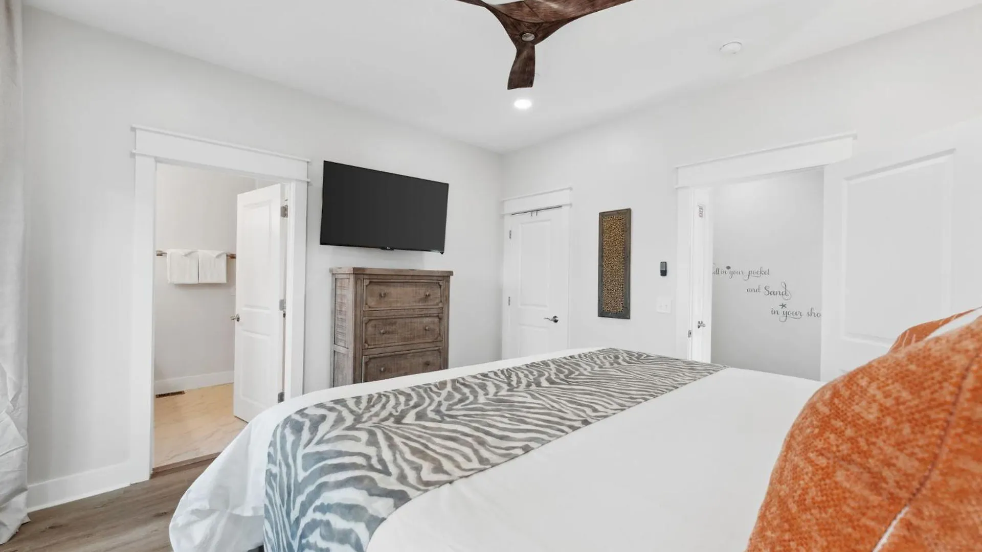 Grand Retreat I! 4Br 5Ba Sleeps 15! Private Pool! Luxury And Comfort Await! Panama City Beach
